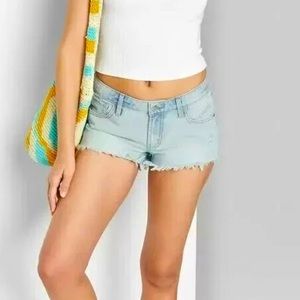 🦋WILD FABLE LOW RISE DENIM SHORTS SIZE 4🦋
